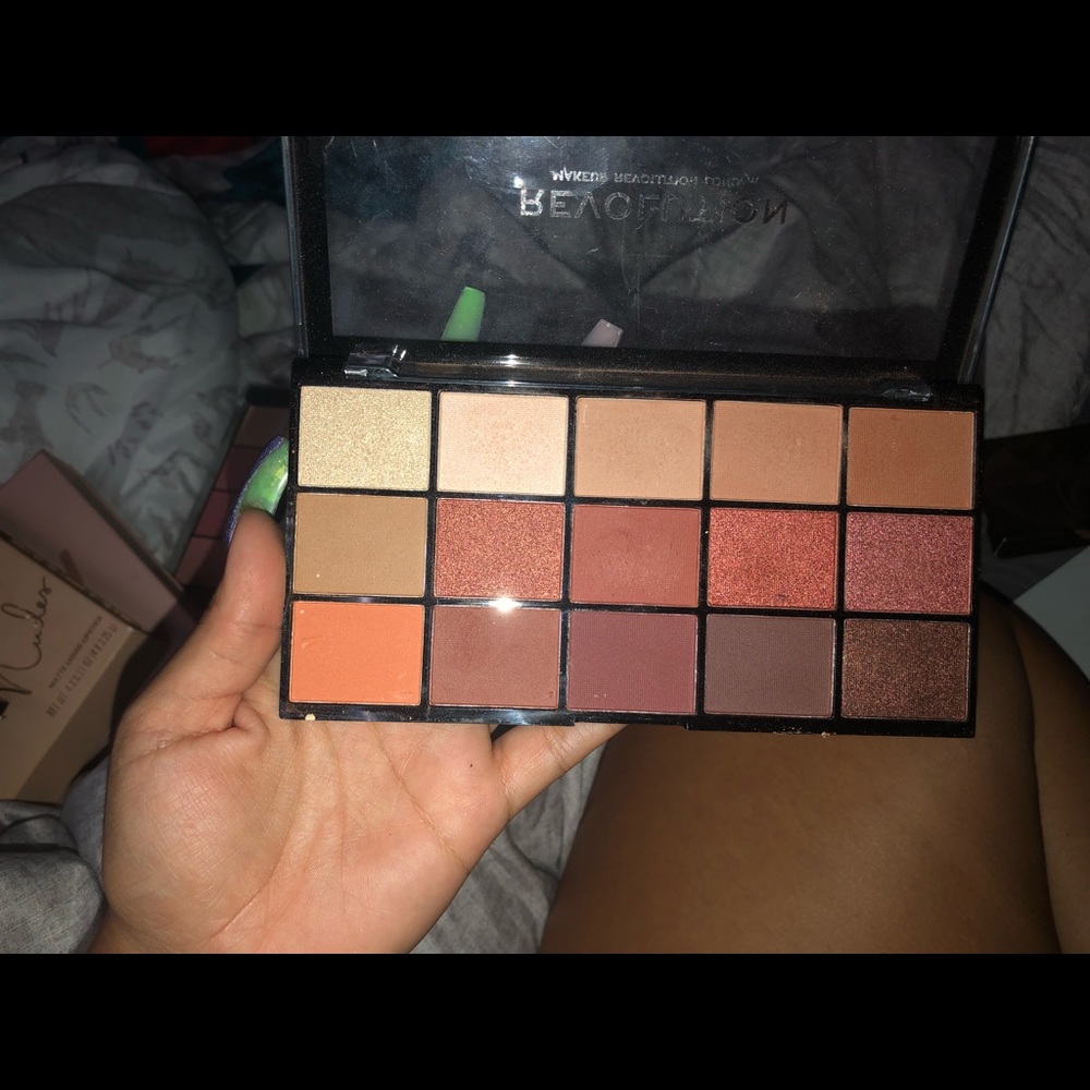 makeup revolution - Picture 2 of 2